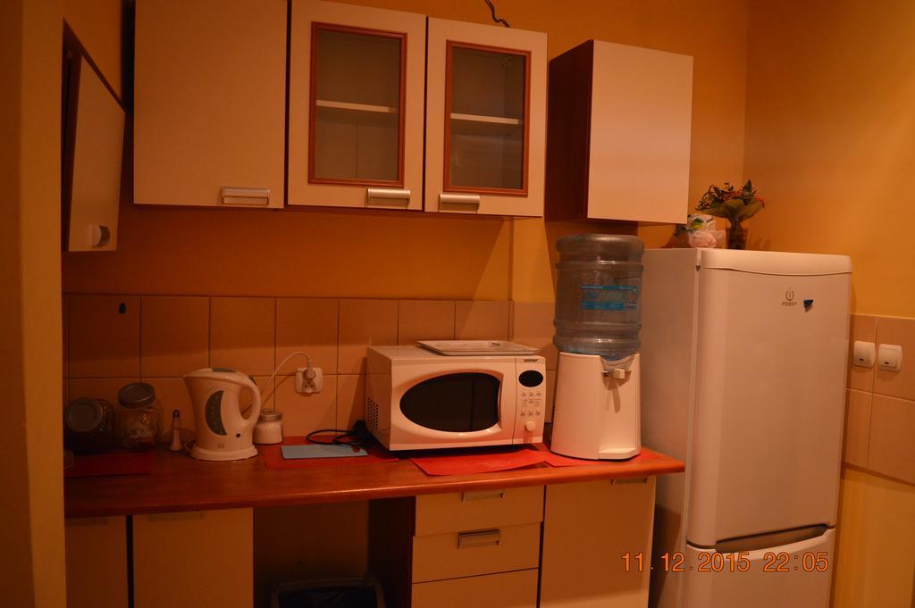 كراكوفيا Honey Hostel الغرفة الصورة